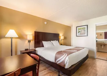 Quality Inn Bradenton - Sarasota North hotel thumbnail 6