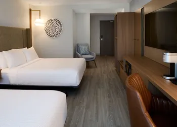 Holiday Inn & Suites Montreal Airport by IHG hotel thumbnail 5