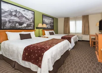 Super 8 by Wyndham Wheatland Wyoming hotel thumbnail 4