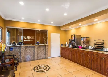 Rodeway Inn & Suites Corona hotel thumbnail 2
