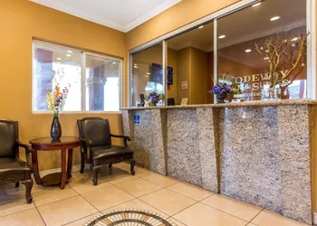Rodeway Inn & Suites Corona hotel thumbnail 6