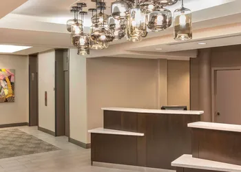 DoubleTree by Hilton Chicago Schaumburg hotel thumbnail 3