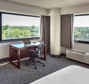 DoubleTree by Hilton Chicago Schaumburg hotel detail image 7