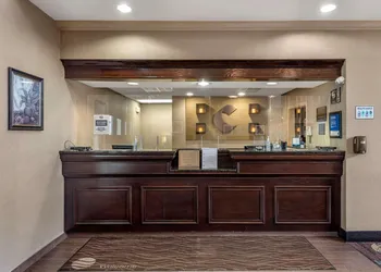 Comfort Inn & Suites Warsaw near US-30 hotel thumbnail 2