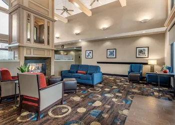 Comfort Inn & Suites Warsaw near US-30 hotel thumbnail 3