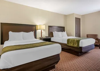 Comfort Inn & Suites Warsaw near US-30 hotel thumbnail 7