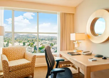 Hilton Los Angeles North/Glendale hotel thumbnail 4