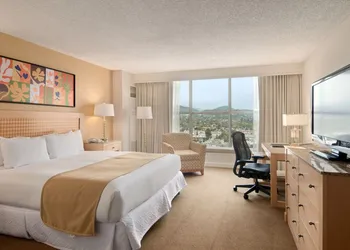 Hilton Los Angeles North/Glendale hotel thumbnail 6