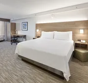 Holiday Inn Express & Suites Irving Conv Ctr - Las Colinas by IHG hotel detail image 5