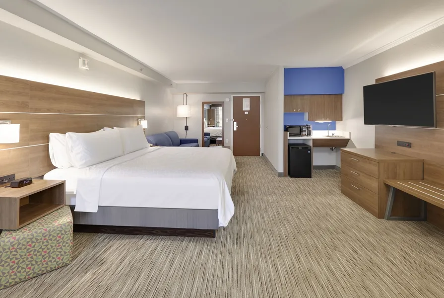 Holiday Inn Express & Suites Irving Conv Ctr - Las Colinas by IHG hotel detail image 6