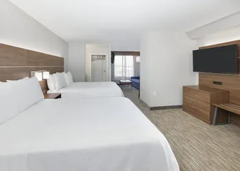 Holiday Inn Express & Suites Irving Conv Ctr - Las Colinas by IHG hotel thumbnail 7