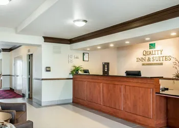 Quality Inn & Suites Albuquerque West hotel thumbnail 3