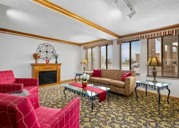 Quality Inn near Monument Health Rapid City Hospital hotel thumbnail 6