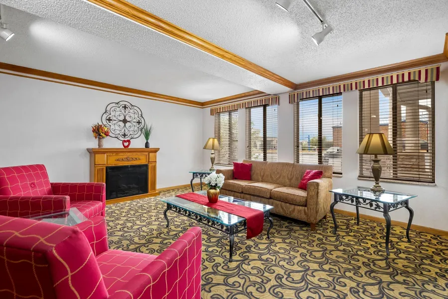 Quality Inn near Monument Health Rapid City Hospital hotel detail image 6
