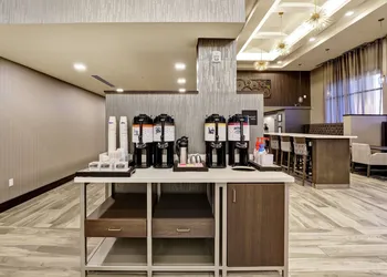 Hampton Inn by Hilton St. Catharines Niagara hotel thumbnail 2