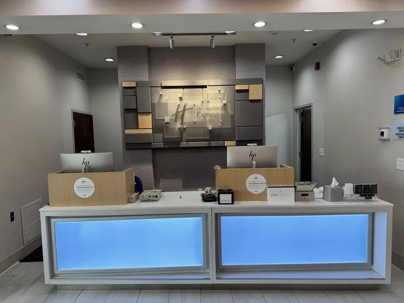 Holiday Inn Express Hotel & Suites Malvern by IHG hotel detail image 2