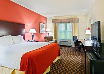 Holiday Inn Express Hotel & Suites Malvern by IHG hotel thumbnail 5