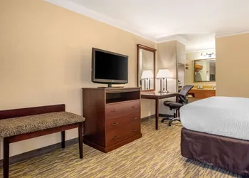 Clarion Inn and Conference Center hotel thumbnail 5