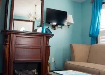 Ocean City Mansion hotel thumbnail 5