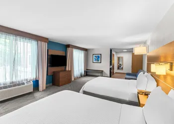 Holiday Inn Express & Suites Austin SW - Sunset Valley by IHG hotel thumbnail 8