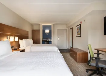 Holiday Inn Express Plattsburgh by IHG hotel thumbnail 7