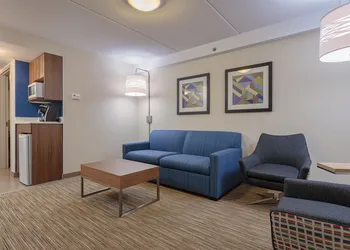 Holiday Inn Express & Suites Belleville by IHG hotel thumbnail 2