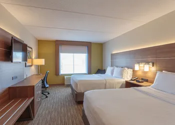 Holiday Inn Express & Suites Belleville by IHG hotel thumbnail 6