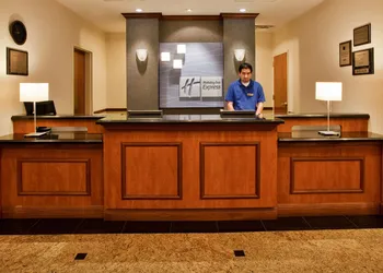 Holiday Inn Express Hotel & Suites Lake Okeechobee by IHG hotel thumbnail 2