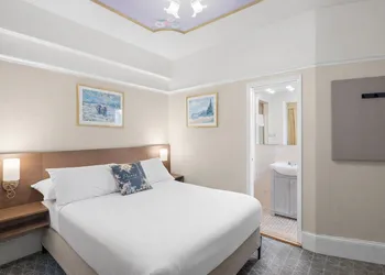 Cornell Hotel hotel thumbnail 7