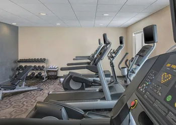 Fairfield Inn & Suites Bridgewater Branchburg/Somerville hotel thumbnail 5