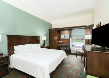 Hampton Inn & Suites Mooresville/Lake Norman hotel thumbnail 6
