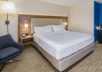 Holiday Inn Express Southington by IHG hotel thumbnail 7