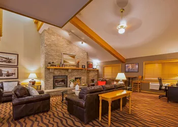AmericInn by Wyndham Algona hotel thumbnail 3