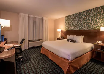 Fairfield Inn & Suites by Marriott Montgomery Airport South hotel thumbnail 8