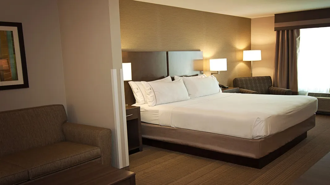 Holiday Inn Express & Suites Wichita Northeast by IHG hotel detail image 6