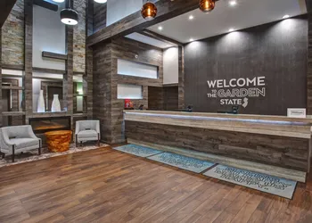 Hampton Inn & Suites Newark Airport Elizabeth hotel thumbnail 5