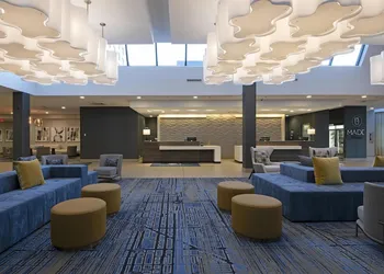DoubleTree by Hilton Hotel West Edmonton hotel thumbnail 2