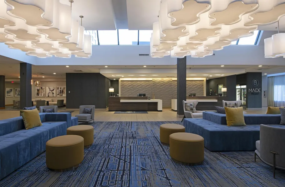 DoubleTree by Hilton Hotel West Edmonton hotel detail image 2