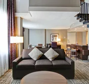 DoubleTree by Hilton Hotel West Edmonton hotel detail image 7