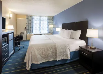 Days Inn by Wyndham Charles Town/Harpers Ferry hotel thumbnail 5