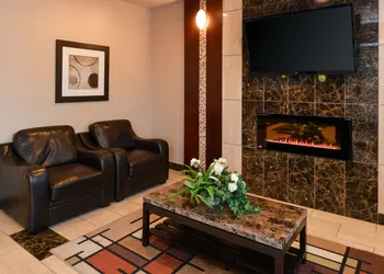 Holiday Inn Express Hotel & Suites Edmonton North by IHG hotel thumbnail 6