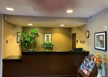 Cresthaven Inn JFK hotel thumbnail 3