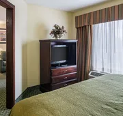 Quality Inn & Suites Harvey - Chicago Southland hotel detail image 5