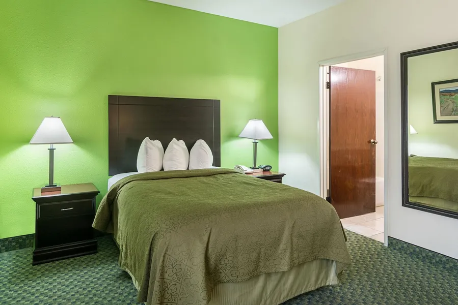 Quality Inn & Suites Harvey - Chicago Southland hotel detail image 6