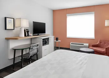 Holiday Inn Odessa by IHG hotel thumbnail 5