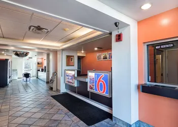 Motel 6 Terrell, TX hotel thumbnail 4