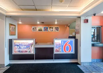 Motel 6 Terrell, TX hotel thumbnail 5