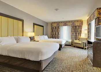 Holiday Inn Express & Suites Gonzales by IHG hotel thumbnail 2