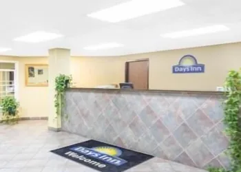 Days Inn by Wyndham Phenix City Near Fort Benning hotel thumbnail 2