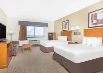 Days Inn by Wyndham Phenix City Near Fort Benning hotel thumbnail 3